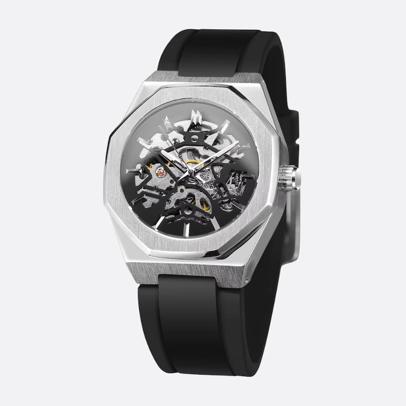 Srebrny oktagonalny zegarek mechaniczny skeleton z czarnym paskiem gumowym i odsłoniętymi trybami